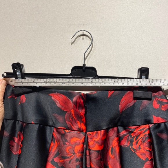 JS Collections skirt - Picture 5 of 6